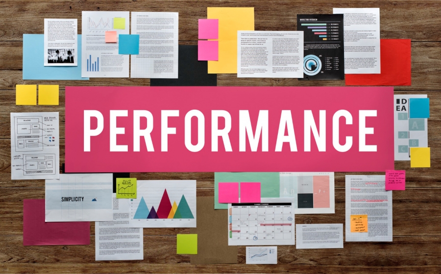 KPIs vs Autonomy: Finding the Right Balance in Construction Sales